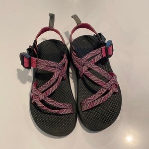 Girls Chacos size 1